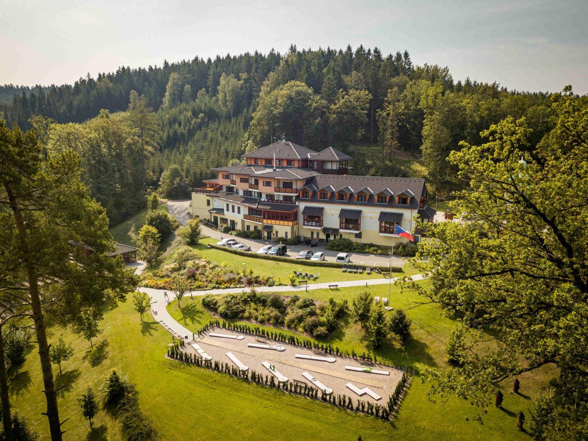 Hotel Studanka 4*